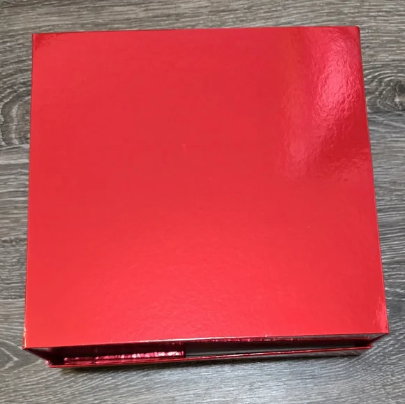 Jimmy Choo gift box - Picture 2 of 5